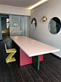 Dopo Domani zeigt exklusiv im Showroom in der Kantstraße Berlin den Tisch Abbondio by Moritz Bannach - Gewinner des German Design Award 2019. Besonderheit: Moritz Bannach wurde bei Dopo Domani ausgebildet. Wir freuen uns! #Bannach #MoritzBannach #Table #G