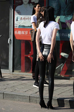 黑檀木刀刀采集到皮裤