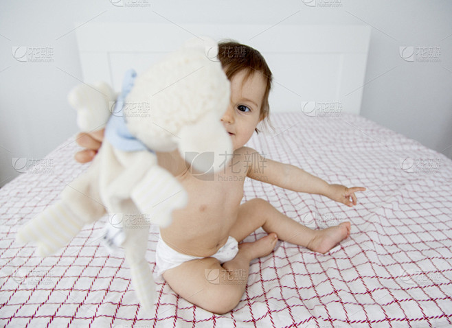 进行中,女婴,床,泰迪熊,毛绒玩具,水平...