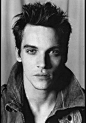 Jonathan Rhys Meyers 