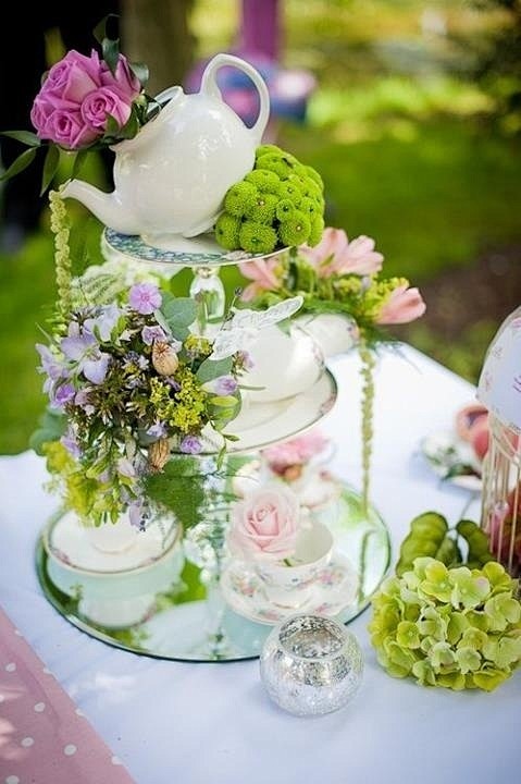 tea party decor. gre...