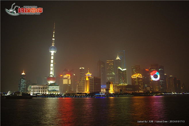 上海东方明珠夜景图片素材