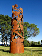其中包括图片：Wildflowers Sculpture Exhibition