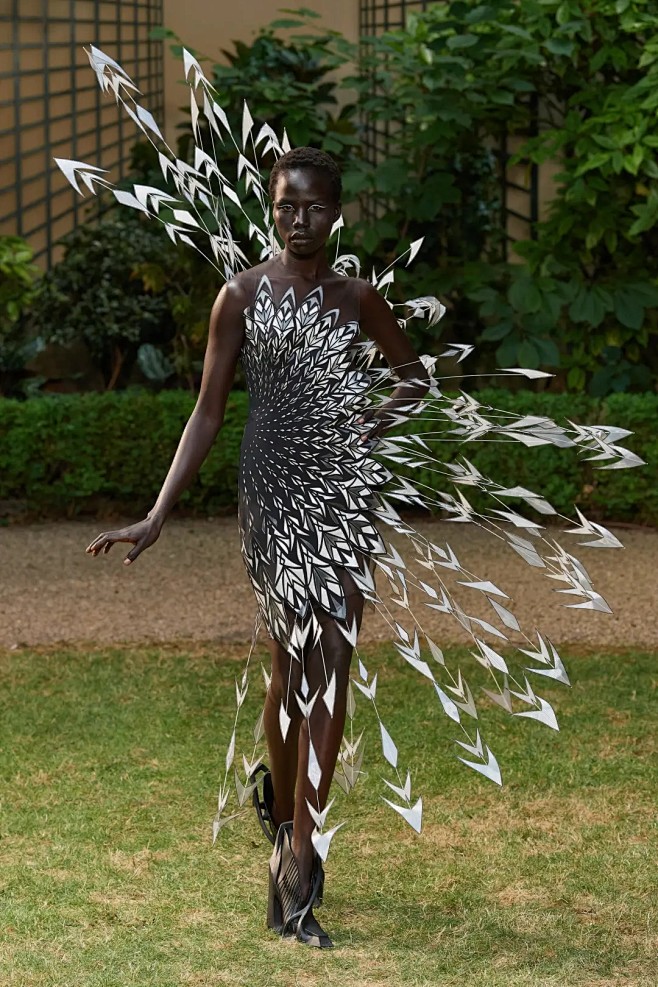Iris van Herpen 2023...