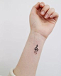 18 Small Meaningful Tattoos That Are Dainty AF - Society19