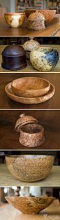 #压马路设计#美国俄勒冈设计师、木匠Scott Trumbo及其工作室Heartwood bowls采用最好的工具和最先进的技术，使用坚实硬木生产各种视觉精美、手感超棒的木碗，力争成为顾客的一种“传”，这些木碗纹理精美，质感超棒，不愧是精良之作。