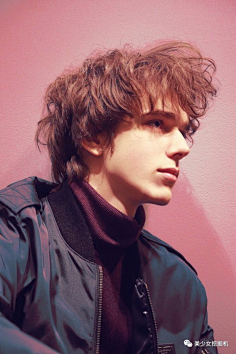 pretty boy-花瓣网|陪你做生活的设计师 | 美籍仙系男模 eric warner