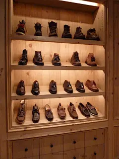 男装店铺装修设计图集丨服装展示展架展台/试衣间展示区销售区设计