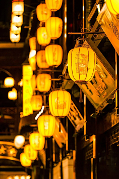 灯 古风-花瓣网|陪你做生活的设计师 | 豫园夏日氛围灯亮灯