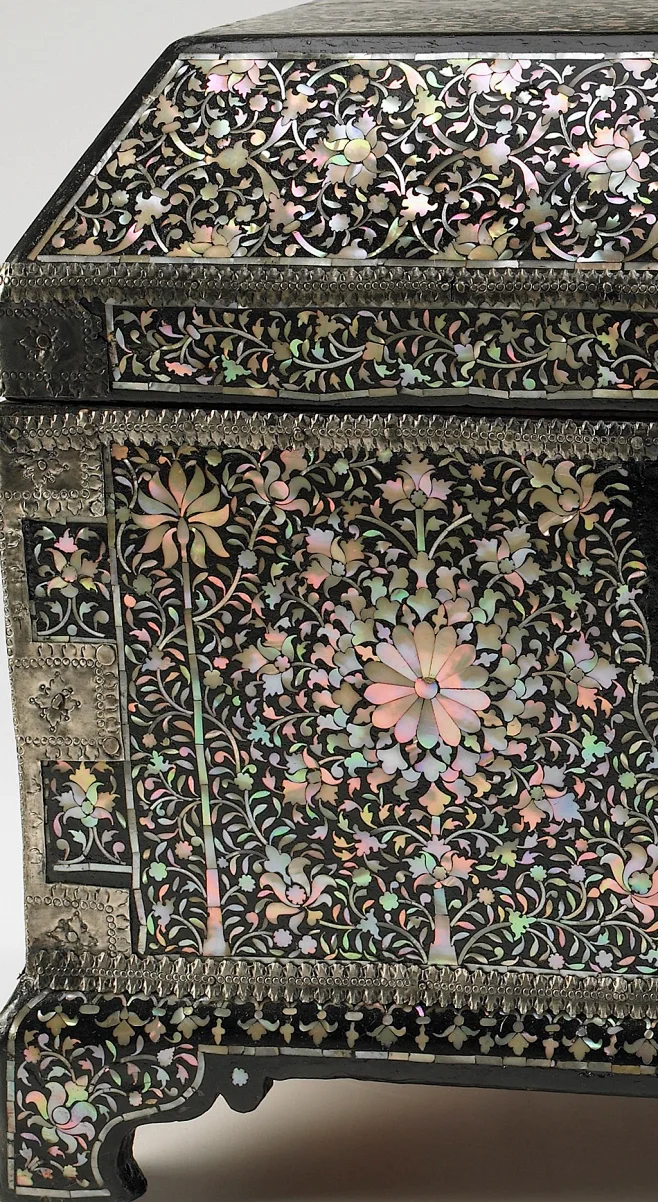 赛克勒美术馆藏莫卧儿帝国时期（1526年-1857年）的螺钿器-花瓣网