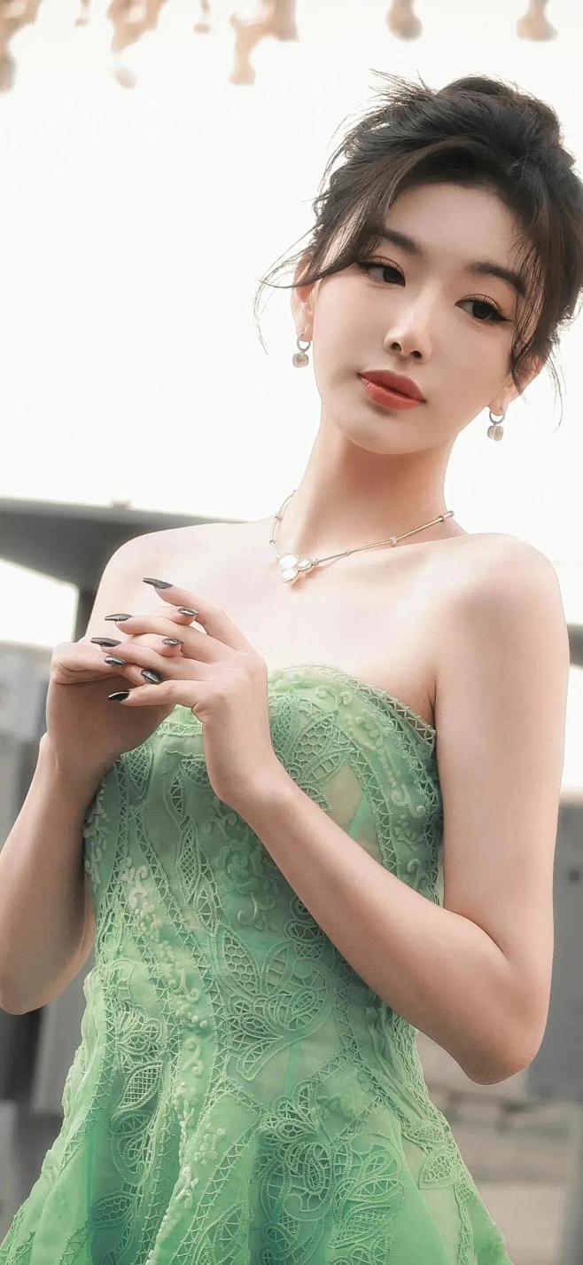 楚楚动人-孔雪儿_美文美图传播者_202...