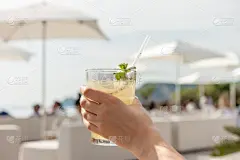 海滩,玻璃杯,棍子,水平画幅,含酒精饮料,果汁,夏天,户外,饮料,莫吉托