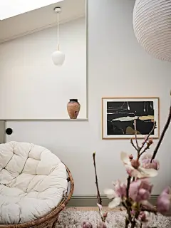 SSEE-LAB

17小时前
来自 微博 weibo.com
已编辑
温暖柔和，清新明亮|62㎡北欧一居室复式公寓⚪ 
#室内设计# #家居# ​​​