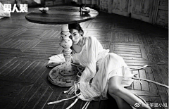 捕色弄影采集到明星时尚