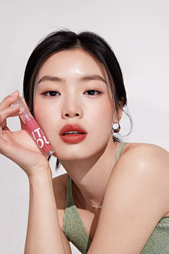 85酷盖采集到美女