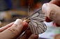 日本雕刻师用竹子手工打造1:1超逼真精致昆虫图片