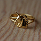 Fancy - Small Gold Unicorn Ring@北坤人素材
