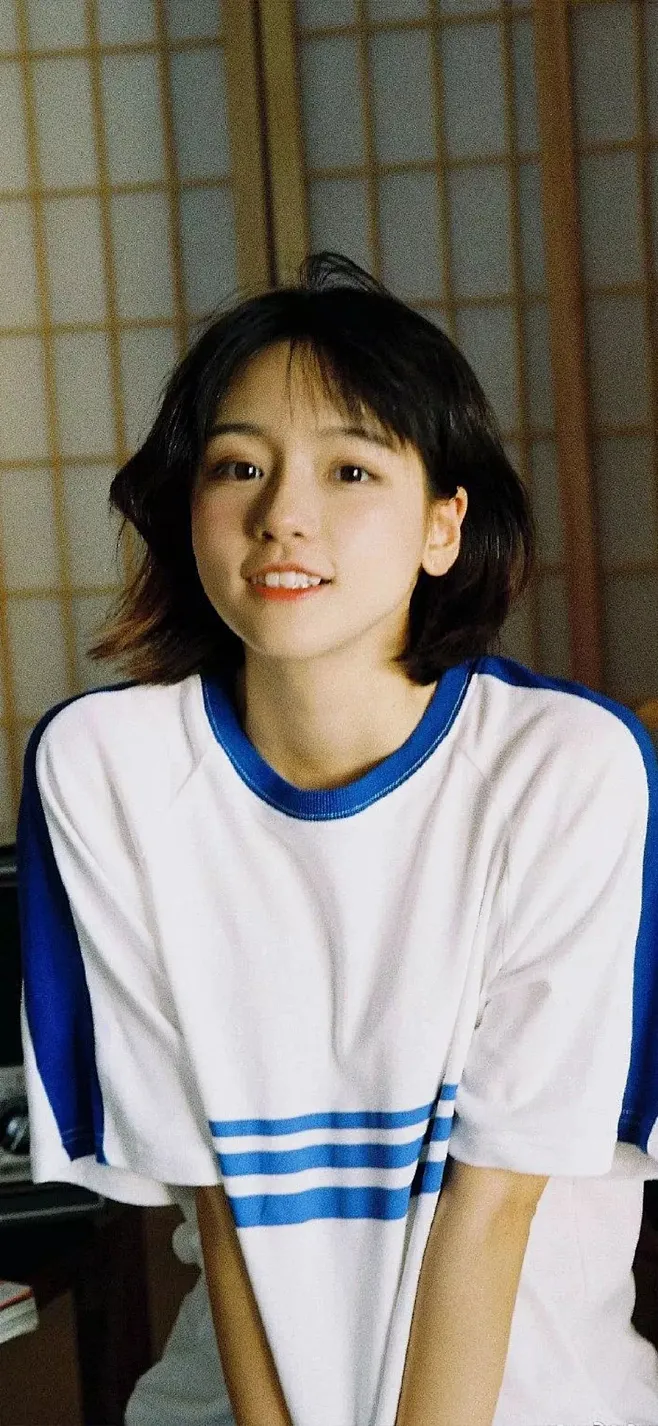 女孩子内的花瓣采集图片-2xPang-