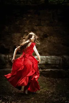 一抹灵动的红~