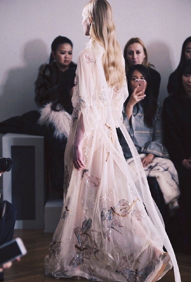Valentino SS 2017 Ha...