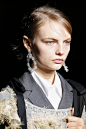 Simone Rocha Fall 2018 Ready-to-Wear Fashion Show : The complete Simone Rocha Fall 2018 Ready-to-Wear fashion show now on Vogue Runway.