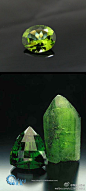 #百科课堂#橄榄石是一种中档宝石。属斜方晶系，常为黄绿色、绿色、褐绿色。折射率1.65-1.69，玻璃光泽，双折率大，所以常可见明显的双影现象。多色性强，放大检查有时可见特征的“睡莲叶状”包体，其实是由黑色的铬铁矿与四周的应力裂隙所组成。我国最著名的橄榄石产地是河北张家口和吉林蛟河。