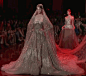 Elie Saab 高级定制秀上的压轴大婚纱，是梦想中的仙裙没错了！ ​​​​