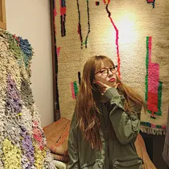 #金泫雅# #solo歌手金泫雅# 180318 INS更新 
花裙子来自 H&amp;M 

春暖花开时节，爱豆们纷纷掏出了花裙子。。。
最近H&amp;M出镜率很高啊​​​ ​​​​