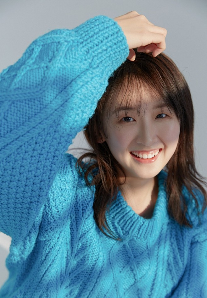 素人女孩笑容甜美治愈美女亚洲自拍清纯写真