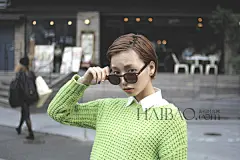 【图】萌妹型女连连看，养眼穿搭来加分！海报时尚网日本街拍之古着聚集地原宿篇223期：运动风格翻开春日新篇章！