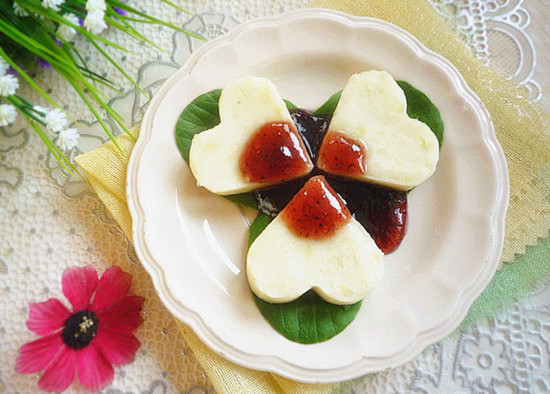 《蓝莓山药泥》，来自#美食天下#的美食日...