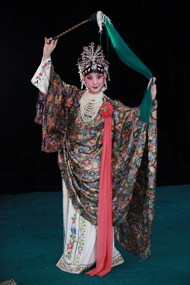 三国京剧系列演员定妆照-史依弘老师-花瓣网