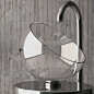 玻璃水池
Contemporary bowl shaped bathroom sink made from glass.