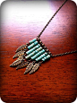 Pretty Necklace.——这么好看的项链，改天偶也要给自己做一块！ #珠宝首饰# #串珠项链# #编结# #复古# #手工#