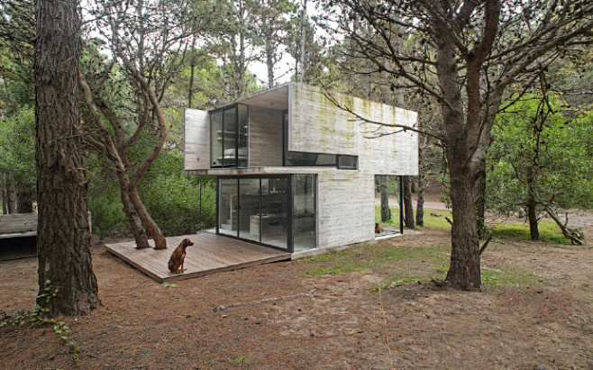 H3 House  Luciano Kr...