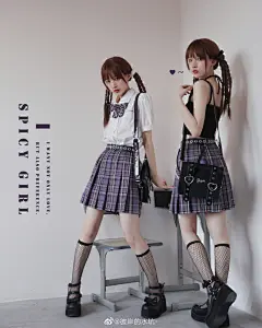 砖  揪「裙子」×1

格裙★绷带少女@超新星学院
鞋子★辣妹日记@绵羊泡芙Lolita
包包★朋克甜心@咕咕藏宝日记 ​​​jk日常超话 ​​​​