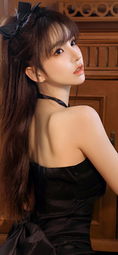 喾圐采集到A女人