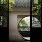 【当代艺术】中式园林 · 建筑
园林中的洞门、漏窗，
使得建筑与环境的有机融合,