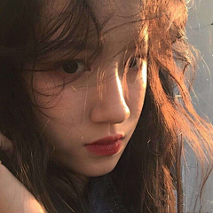 龙小龙小采集到looker
