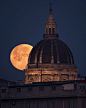西西里的月光

Gianluca Musmeci ​​​​