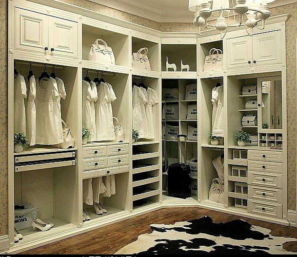 白色简欧卧室整体衣柜效果图—土拨鼠装饰设...