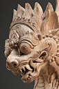 来自印尼巴厘岛的鹰狮神兽~这个应该是木雕村的作品，记得当时有看到类似的~可惜太大了，要不然真买一个回来，太喜欢了