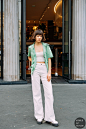 Paris Fashion Week FW 2022 Street Style: Smilla Osswald - STYLE DU MONDE | Street Style Street Fashion Photos Smilla Osswald