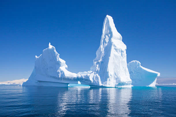 海洋上漂浮的冰山摄影图高清素材 冰山 摄...