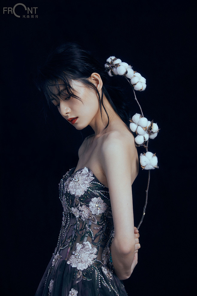 美妆美女模特医美女装酷流行时尚珠宝高清照片摄影身材彩妆写真大片