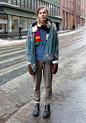 Nils, Hel Looks
