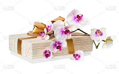 兰花花和礼盒。