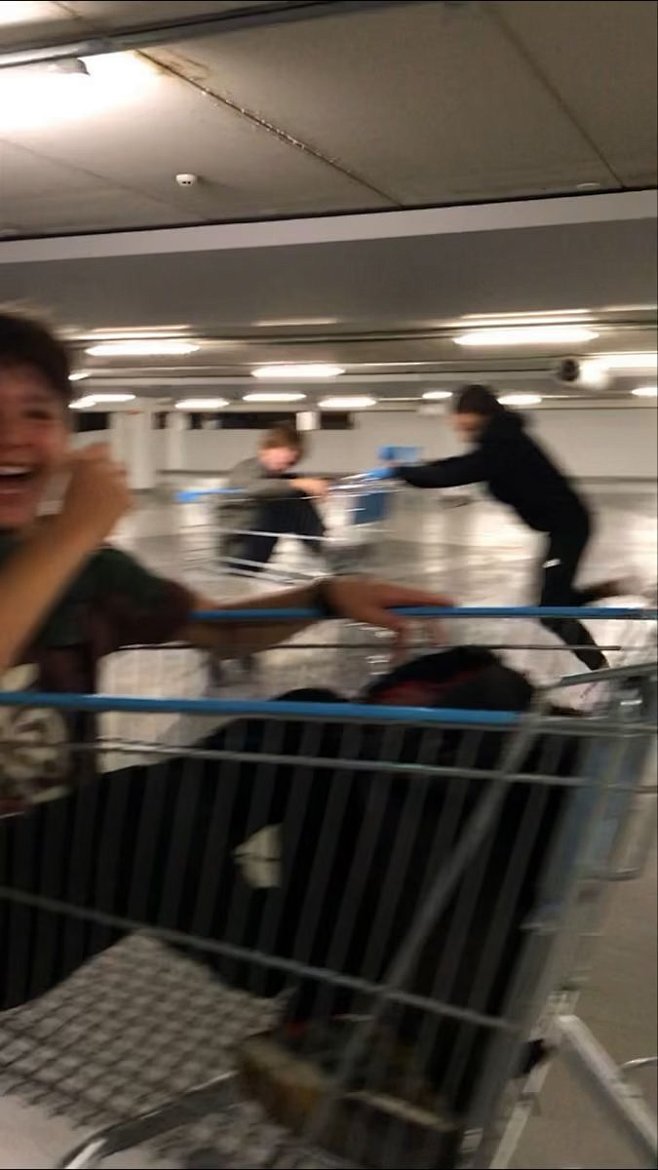 代餐梗图