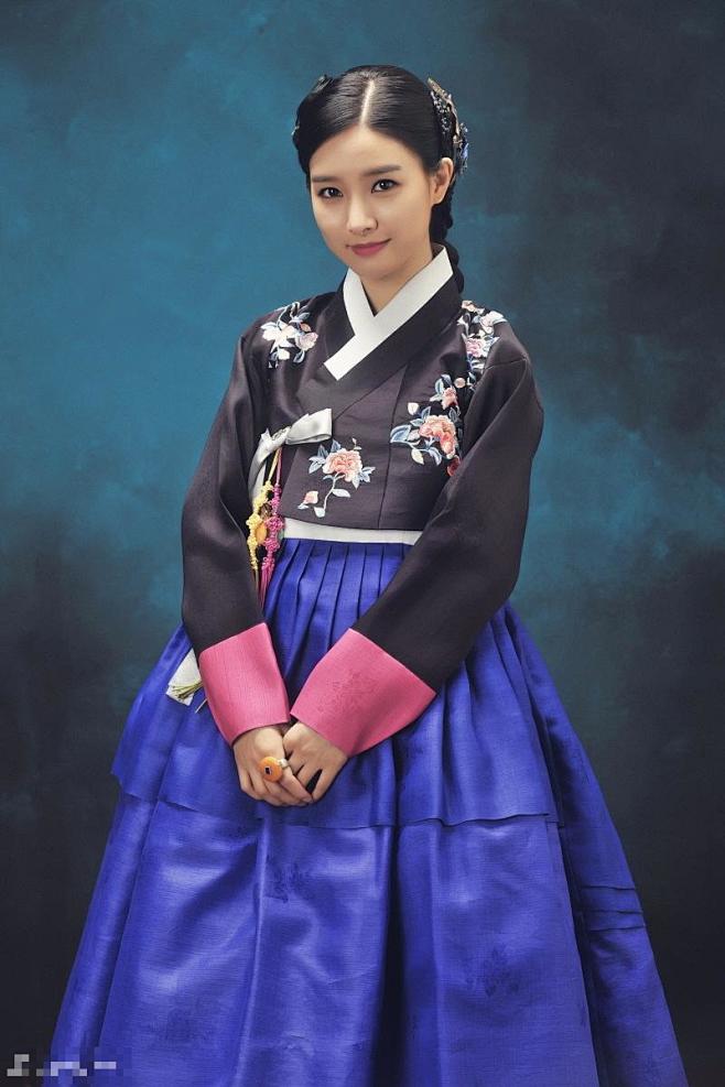 夜行书生金素恩饰崔慧玲李明溪