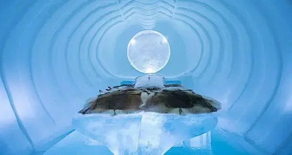 如何向孩子解释住在雪屋里的人冷不冷？生火...